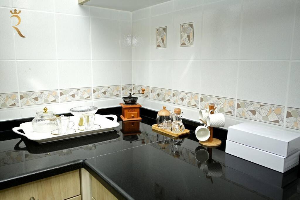 Serene 3br Splendor Retreat At Corniche * Abou Dabi