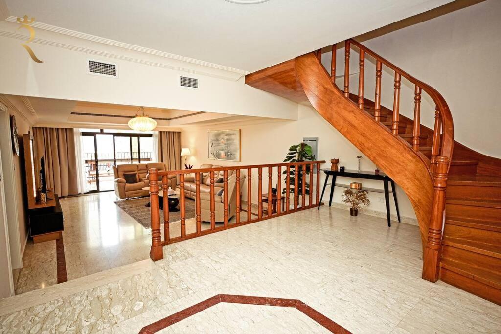 Appartement Serene 3br Splendor Retreat At Corniche *