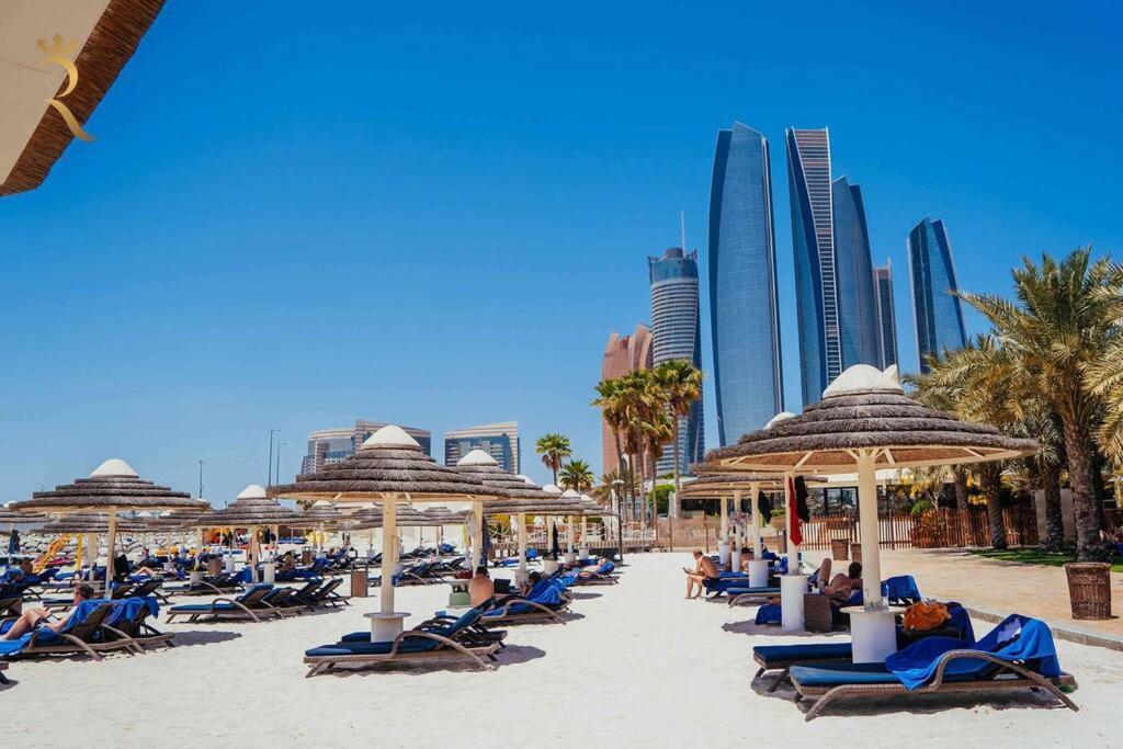 Serene 3br Splendor Retreat At Corniche Abou Dabi