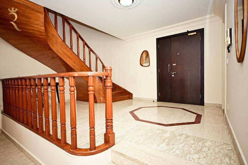 Serene 3br Splendor Retreat At Corniche Abou Dabi