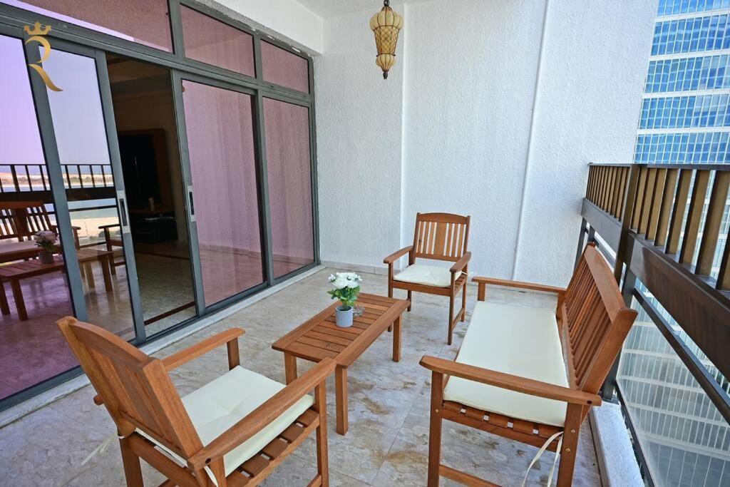 Serene 3br Splendor Retreat At Corniche * Abou Dabi
