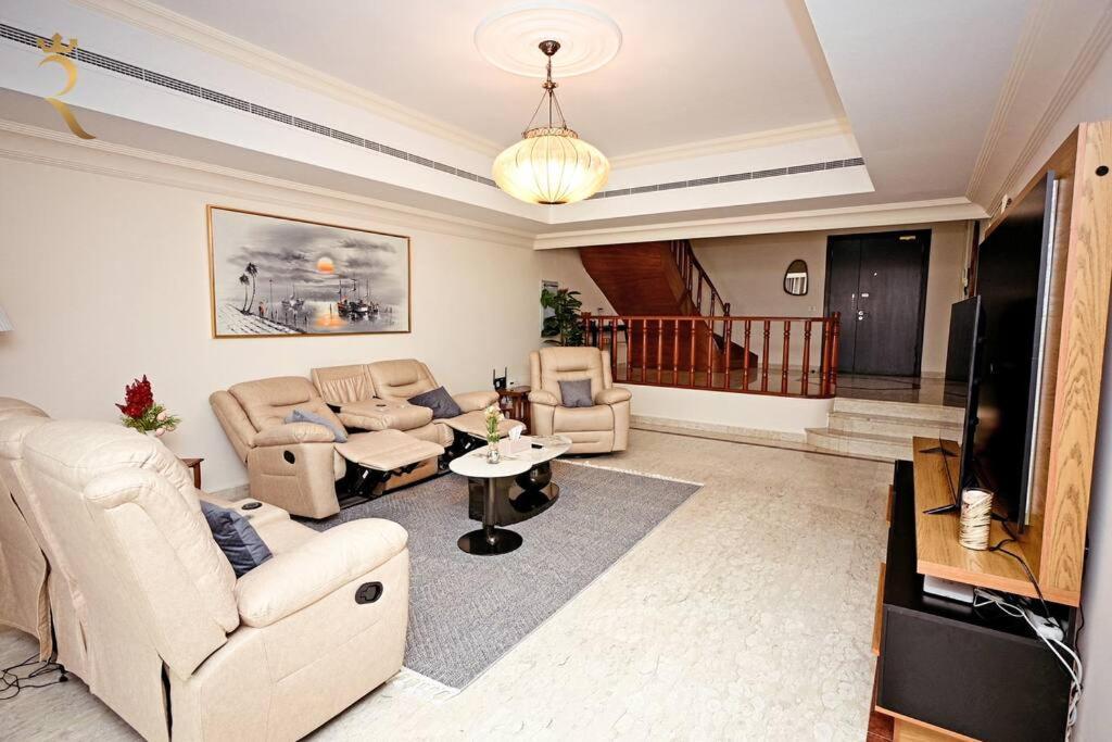 Appartement Serene 3br Splendor Retreat At Corniche *