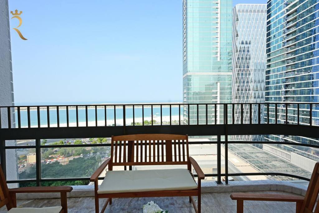 Serene 3br Splendor Retreat At Corniche Appartement *