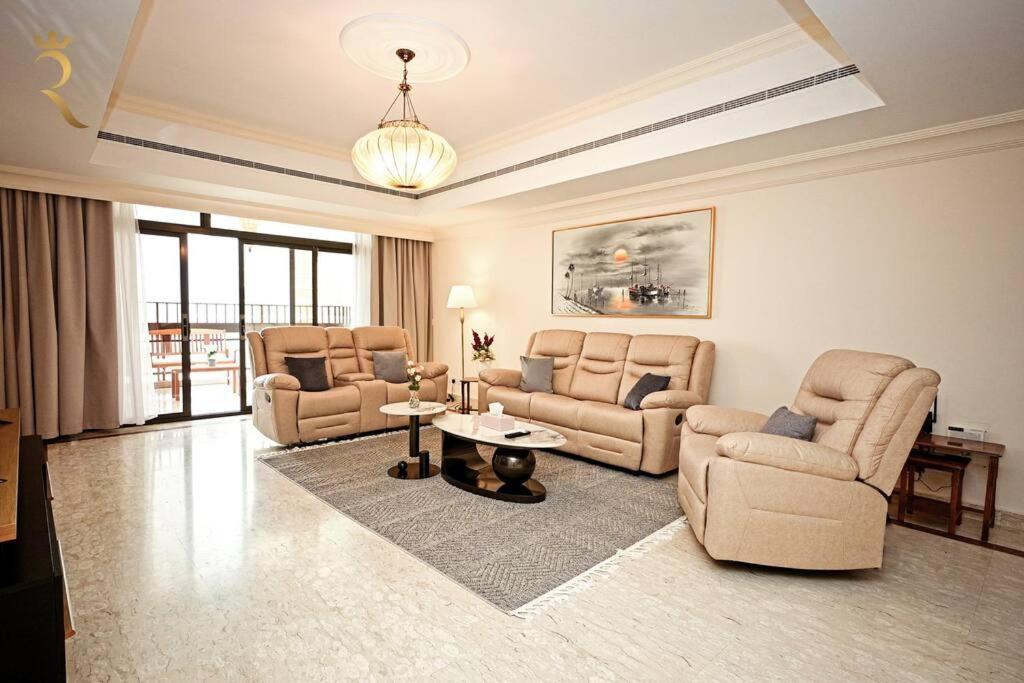 Appartement Serene 3br Splendor Retreat At Corniche Abou Dabi