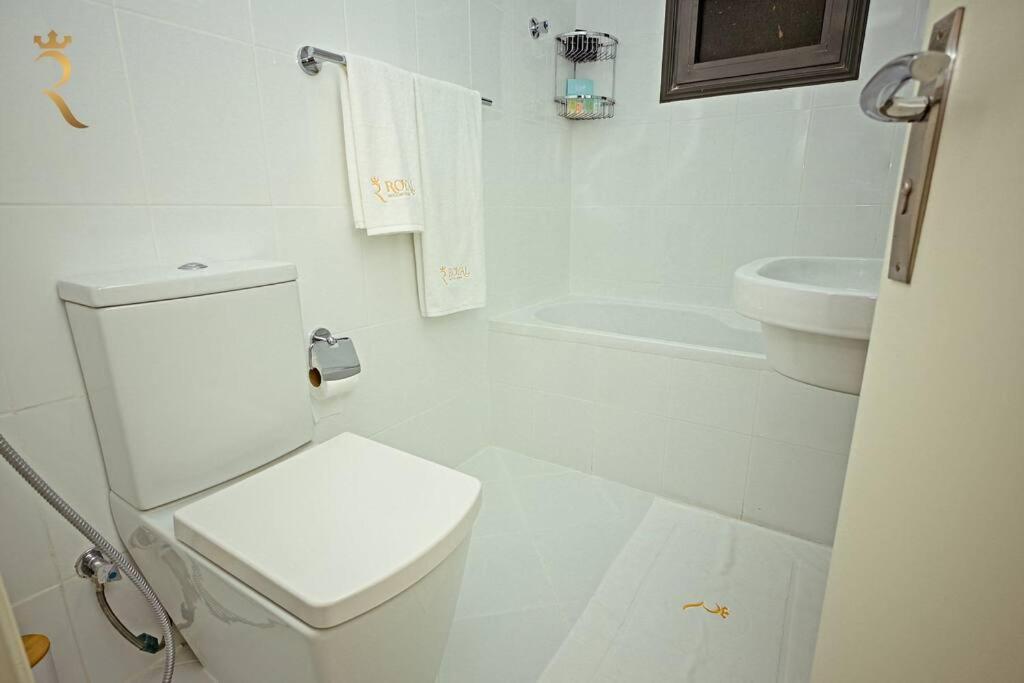 Serene 3br Splendor Retreat At Corniche Abu Dhabi